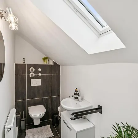 Alpenapartment Fuer 4 In I Familienfreundlich, Modern & Ruhig *