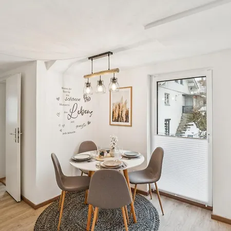 Alpenapartment Fuer 4 In I Familienfreundlich, Modern & Ruhig Блайхах